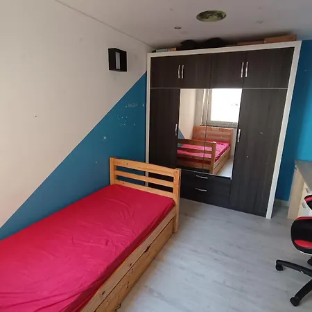 Charming T5 With Garden And Terrace